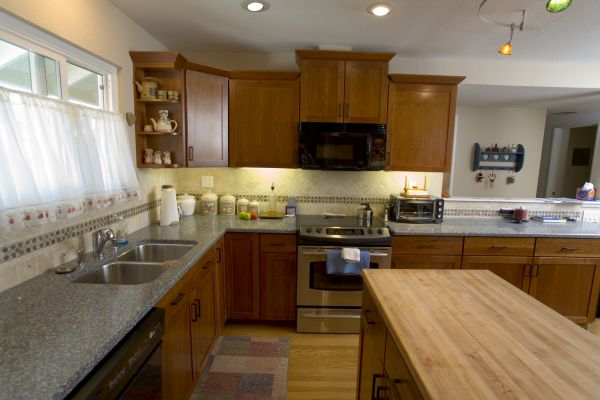 Cherry Cabinet Remodeling in Deltona